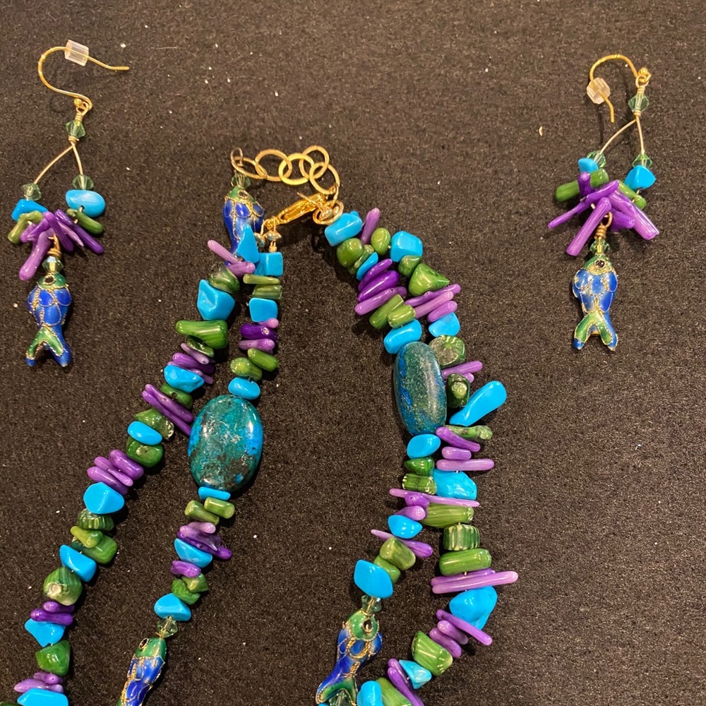 Beaded Necklace - Picture 2 of 6